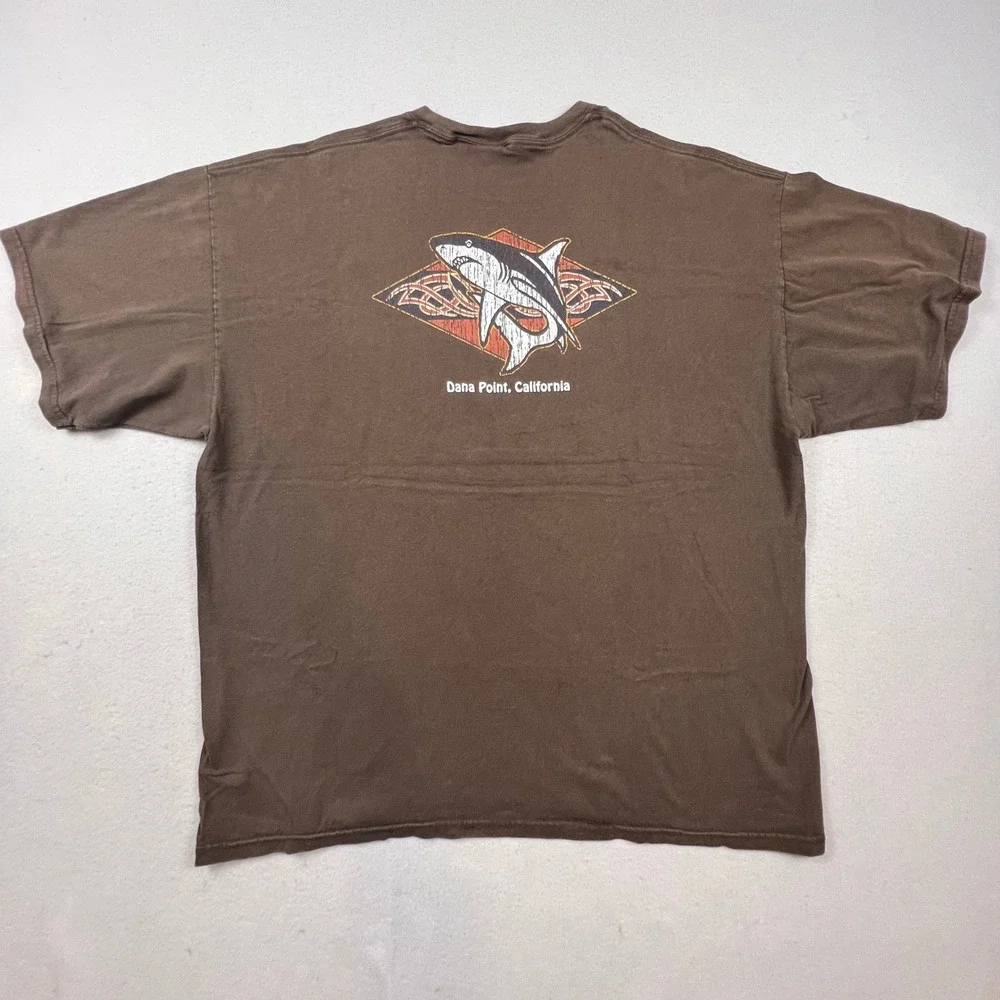 Gildan T-Shirt Mens 2XL Brown Shark Tribal Graphic Ultra Cotton Casual Tee